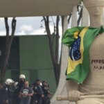 8/1: Moraes mantém prisão domiciliar de mulher que pichou estátua