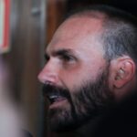 Eduardo Bolsonaro pede à Hugo Motta que possa exercer mandato dos EUA