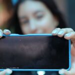 Cai de 51% para 37% uso de internet nas escolas por adolescentes
