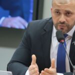 Moraes quer imagens para apurar visitas irregulares a Daniel Silveira