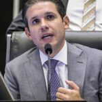 Motta diz que decisão sobre aumento do IOF sai ainda hoje