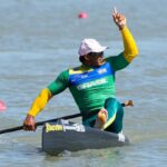 Isaquias Queiroz garante ouro na Copa do Mundo de canoagem velocidade