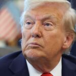 Trump ameaça cancelar licenças de TVs e rádios que criticam governo