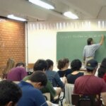 Ensino superior no Brasil pode mais que dobrar salário