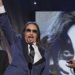 Ace Frehley, guitarrista fundador do Kiss, morre aos 74 anos