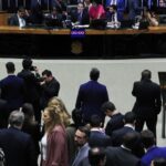 Câmara aprova urgência para votar projeto que cria Bancada Cristã