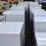 Vendas no comércio voltam a ganhar fôlego e crescem 0,5% em outubro