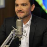 União Brasil decide expulsar ministro Celso Sabino da legenda