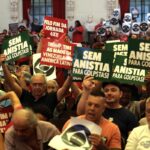 Em ato em SP, manifesto celebra democracia contra atos de 8 de janeiro
